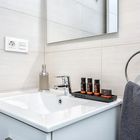 Iloftmalaga Martires アパート *